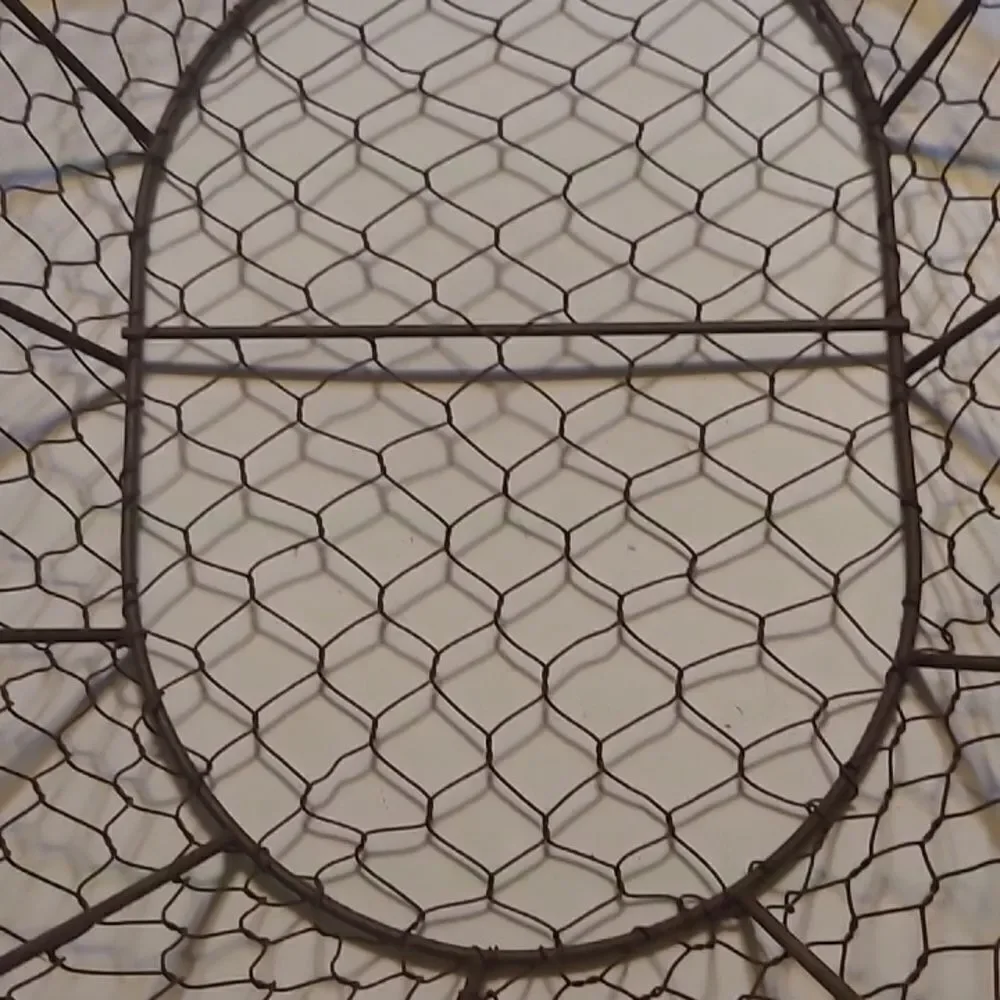 Wire Basket with Handle - Brown